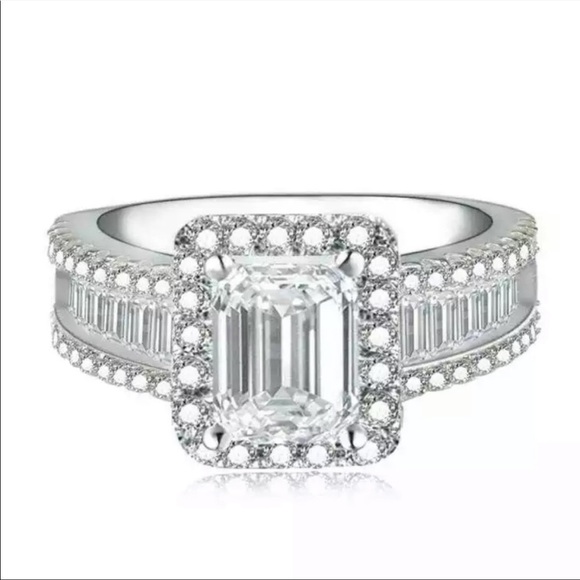 ENGAGEMENT 925 STERLING SILVER DIAMOND RING, CUTE RING, SHINY RING. - Picture 3 of 3